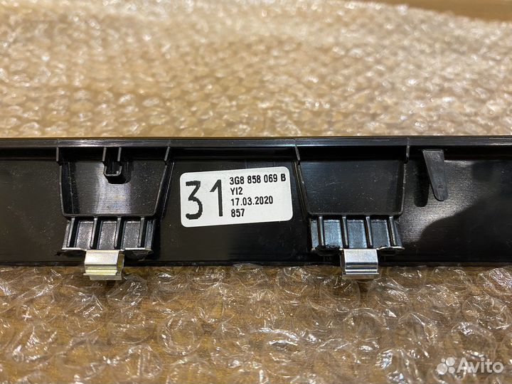 Рамка для магнитолы MQB оригинал