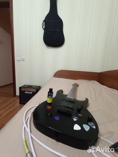 Электрогитара+комбоусилитель+прочее
