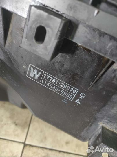 Корпус воздушного фильтра Lexus RX 2 17701-20070