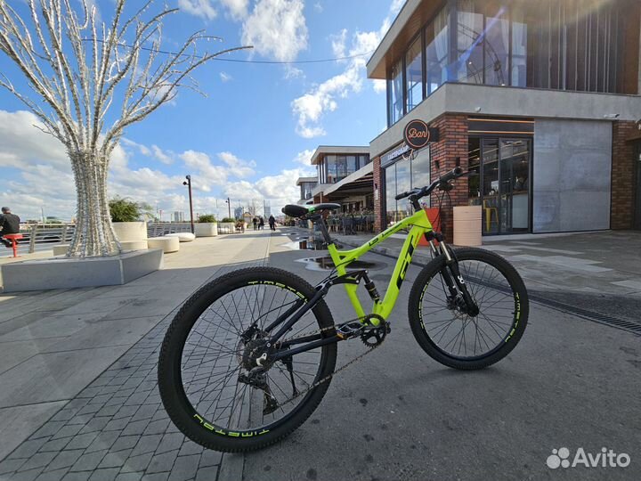 Велосипед GT салатовый