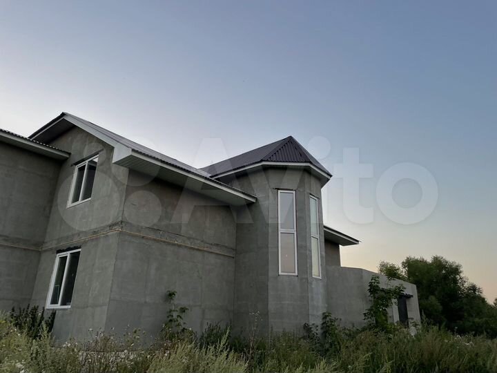 Коттедж 240 м² на участке 15 сот.