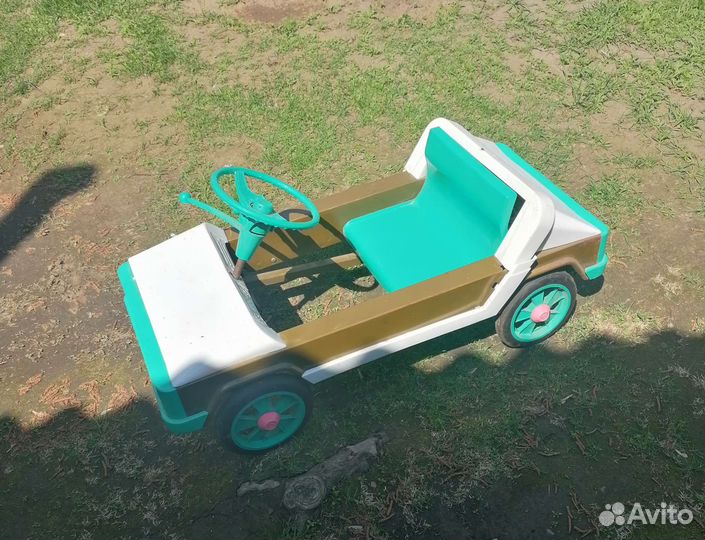 Детский педальный автомобиль СССР