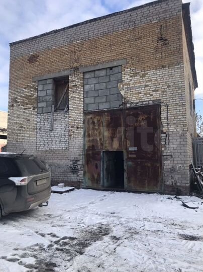 Гараж, > 30 м²