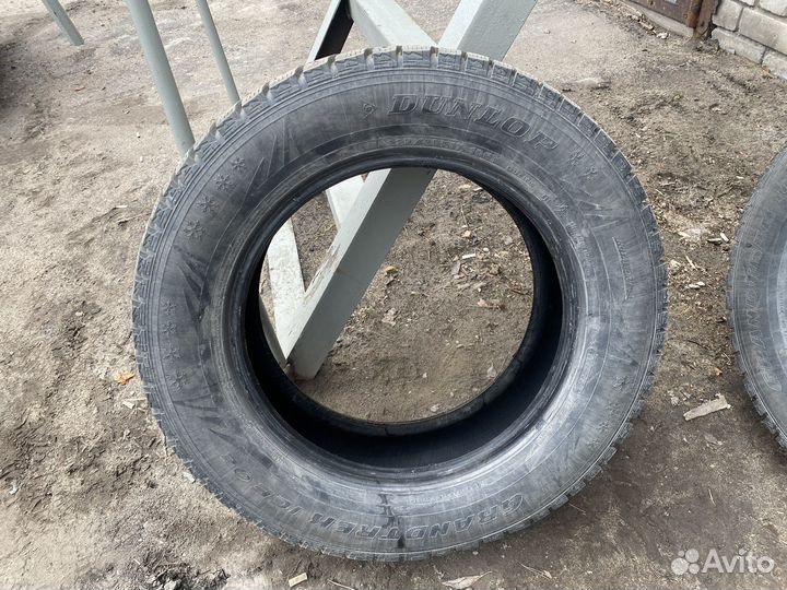 Dunlop Grandtrek Ice 02 2.25/4.5 R17