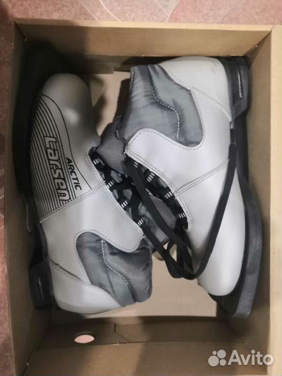 Лыжные ботинки arctic larsen