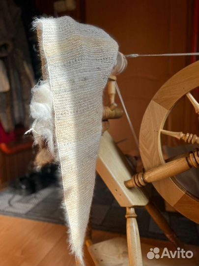 Бактус вязаный из собачьей шерсти, ручная работа