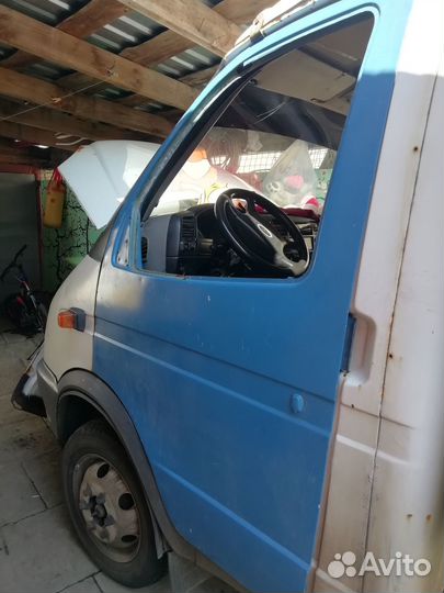 Продам двери на Газель