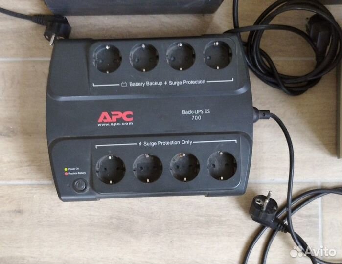 Ипб APC Back-UPS ES 700