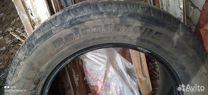 Bridgestone Dueler H/T 687 225/65 R17