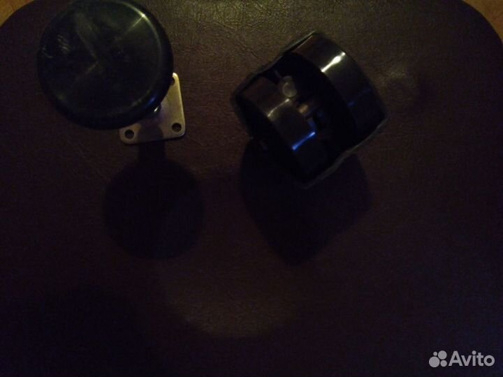 Продаю ножки для мебели п/м новые