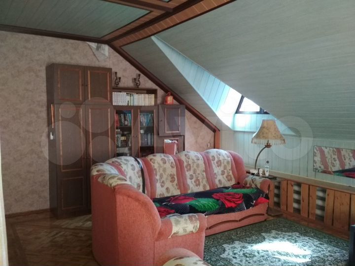 Дом 340 м² на участке 10 сот.