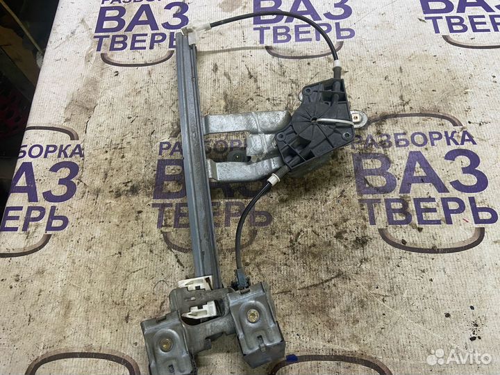 Стеклоподъемник задний левый Октавия А4