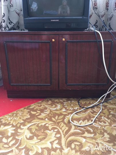 Тумба под телевизор