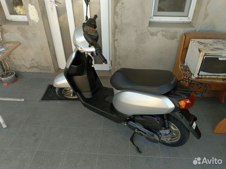 Скутер Honda tact AF 75