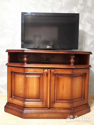 Тумба под телевизор (дерево )