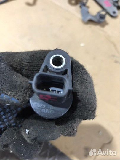 Датчик положения коленвала Nissan Murano Z51