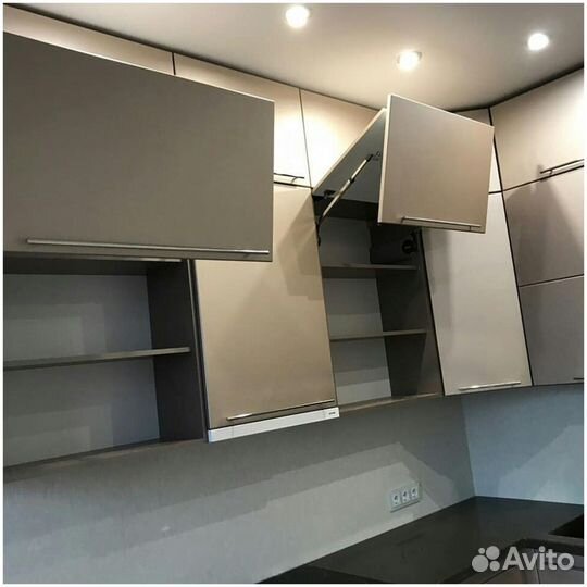 Кухонный гарнитур новый. Не б/у