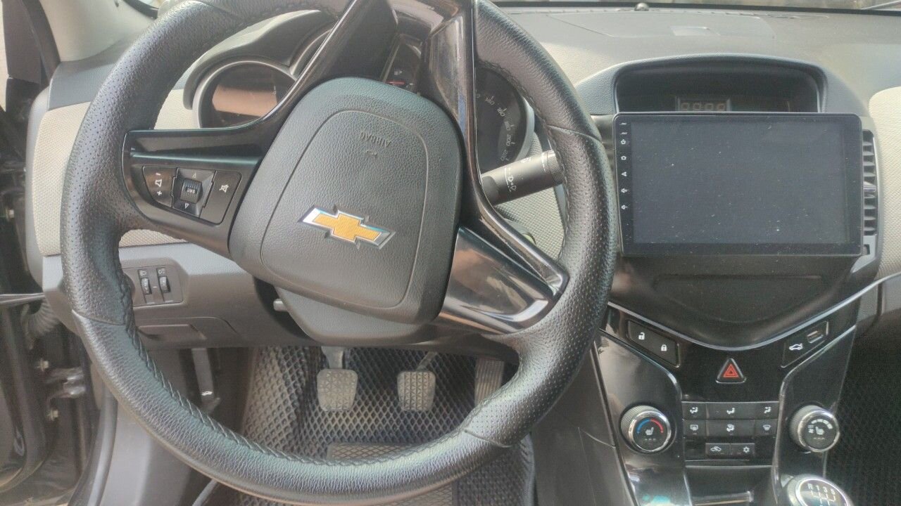 Chevrolet Cruze: фото владельца