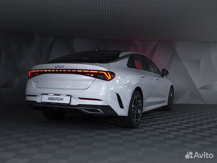 Kia K5, 2022