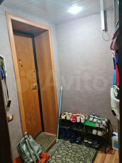 2-к. квартира, 40 м², 1/3 эт.