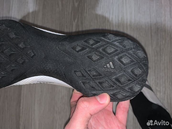 Бутсы adidas predator