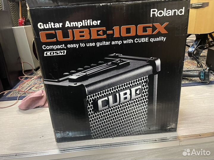 Комбоусилитель roland cube 10 gx