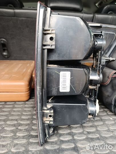 Фонарь задний левый Jeep Grand Cherokee