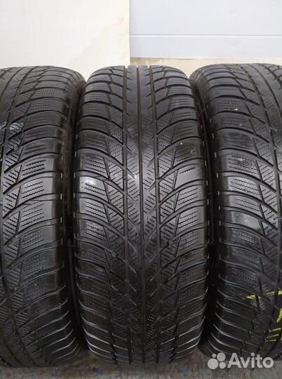 Bridgestone Blizzak LM-001 205/60 R16 98W