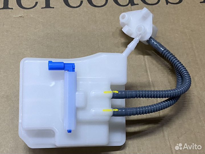 Расширительный бачок Mercedes W447