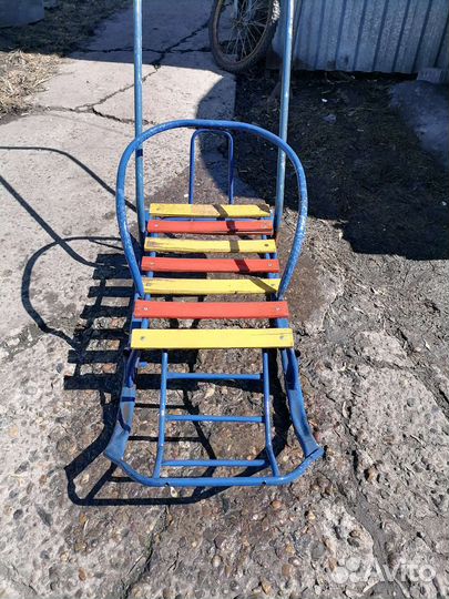 Двухсторонии санки