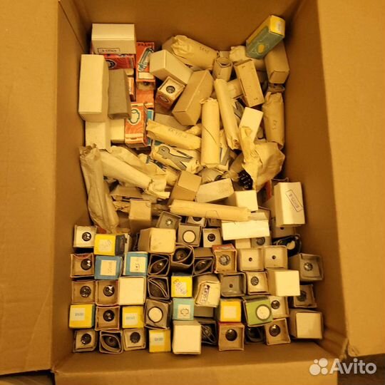 Радиолампы с хранения