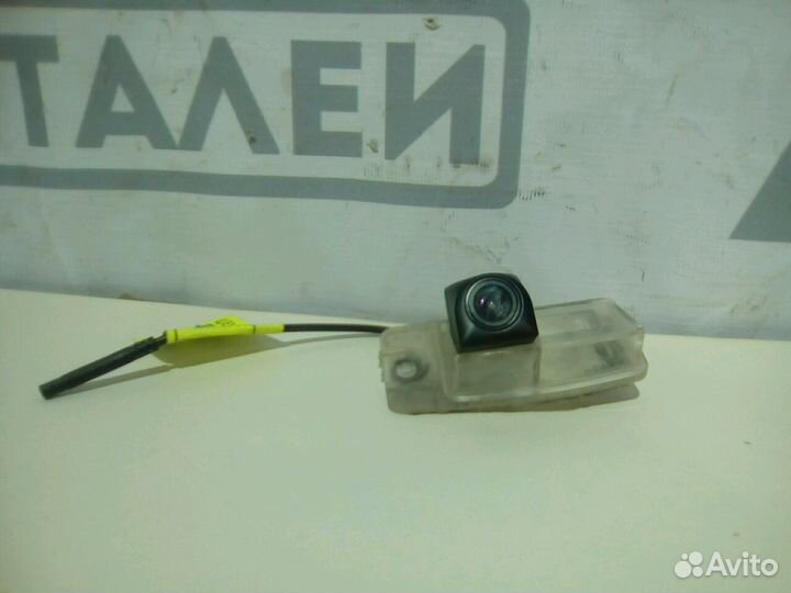Камера заднего вида Nissan x-trail T32 2014 год