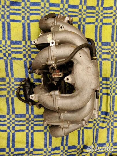 Коллектор впускной Toyota Land Cruiser