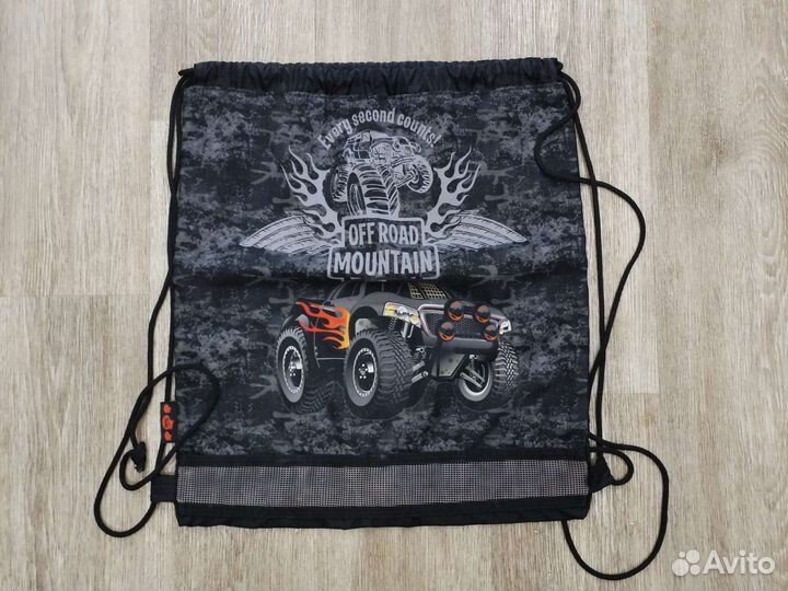 Рюкзак (портфель) школьный