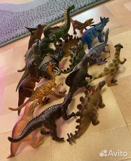 Динозавры игрушки