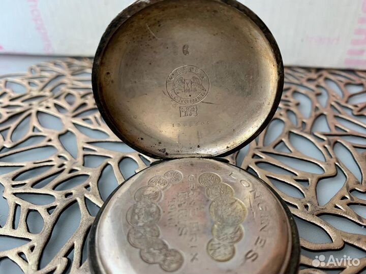 Старинные серебряные часы