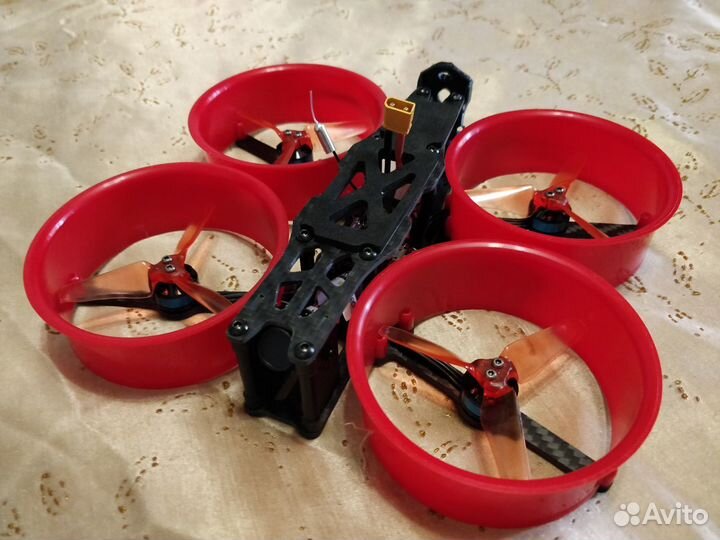 Квадрокоптер гоночный 140мм