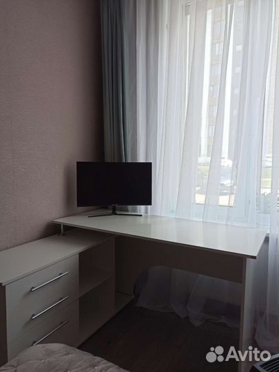 Угловой письменный стол бу