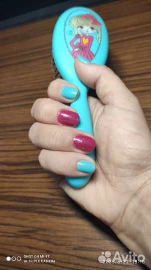 Начинающий мастер маникюра