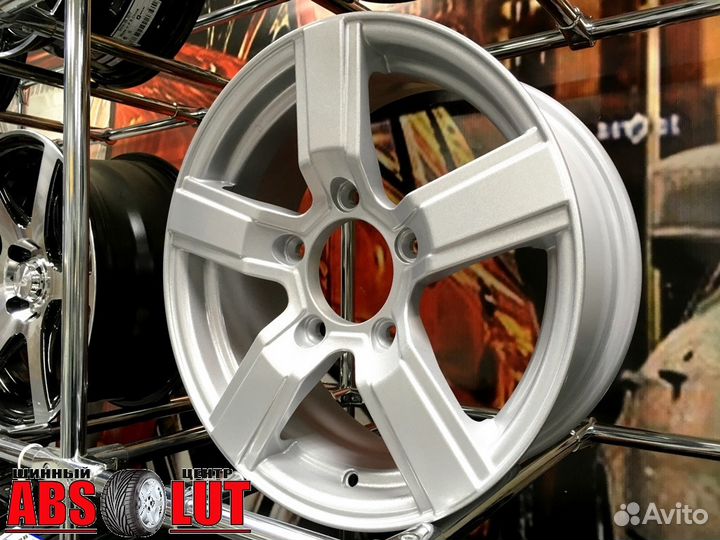 Новые литые диски R16 для Шевроле Нива