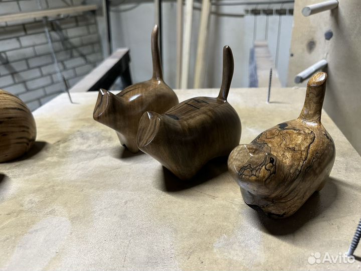 Декоративные игрушки, статуэтки, декор