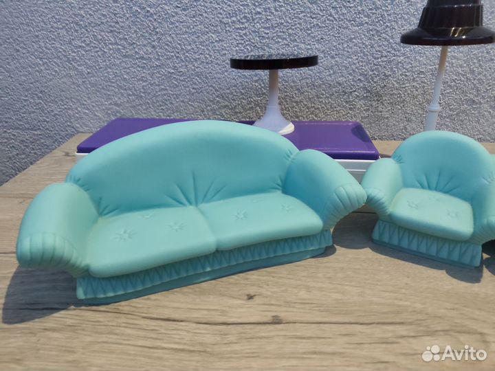 Мебель для кукольного домика