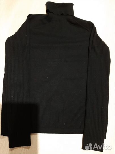 Свитер женский