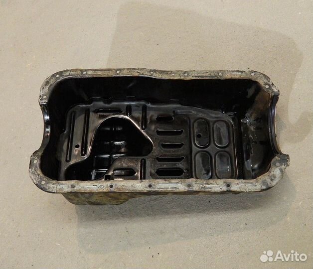 Поддон двс Nissan Maxima J30 VG30