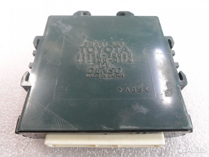 Умный ключ Toyota Crown Majesta