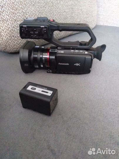 Видеокамера Panasonic HC-X2000