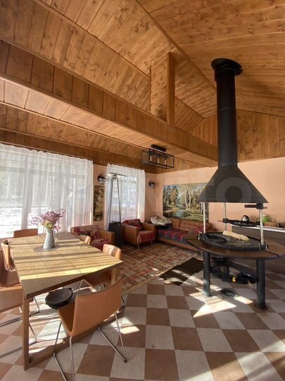 Коттедж 474 м² на участке 20 сот.