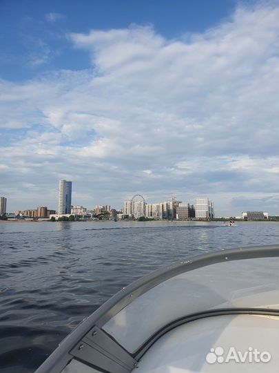 Аренда катера Прогулка на катере