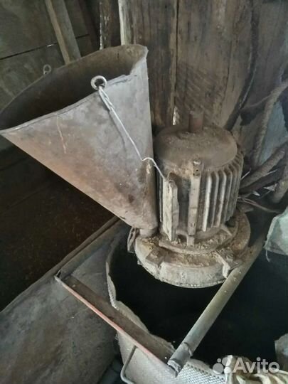 Электродвигатель- дробилка