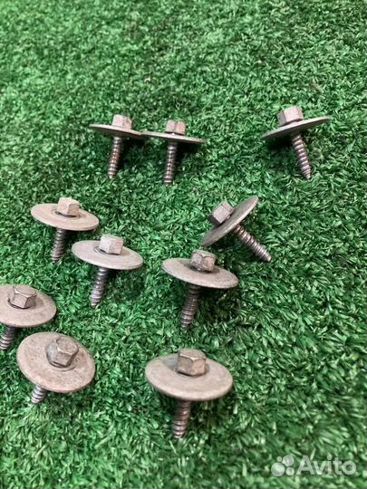 Саморез для защиты Mercedes-Benz Clk-Class A209